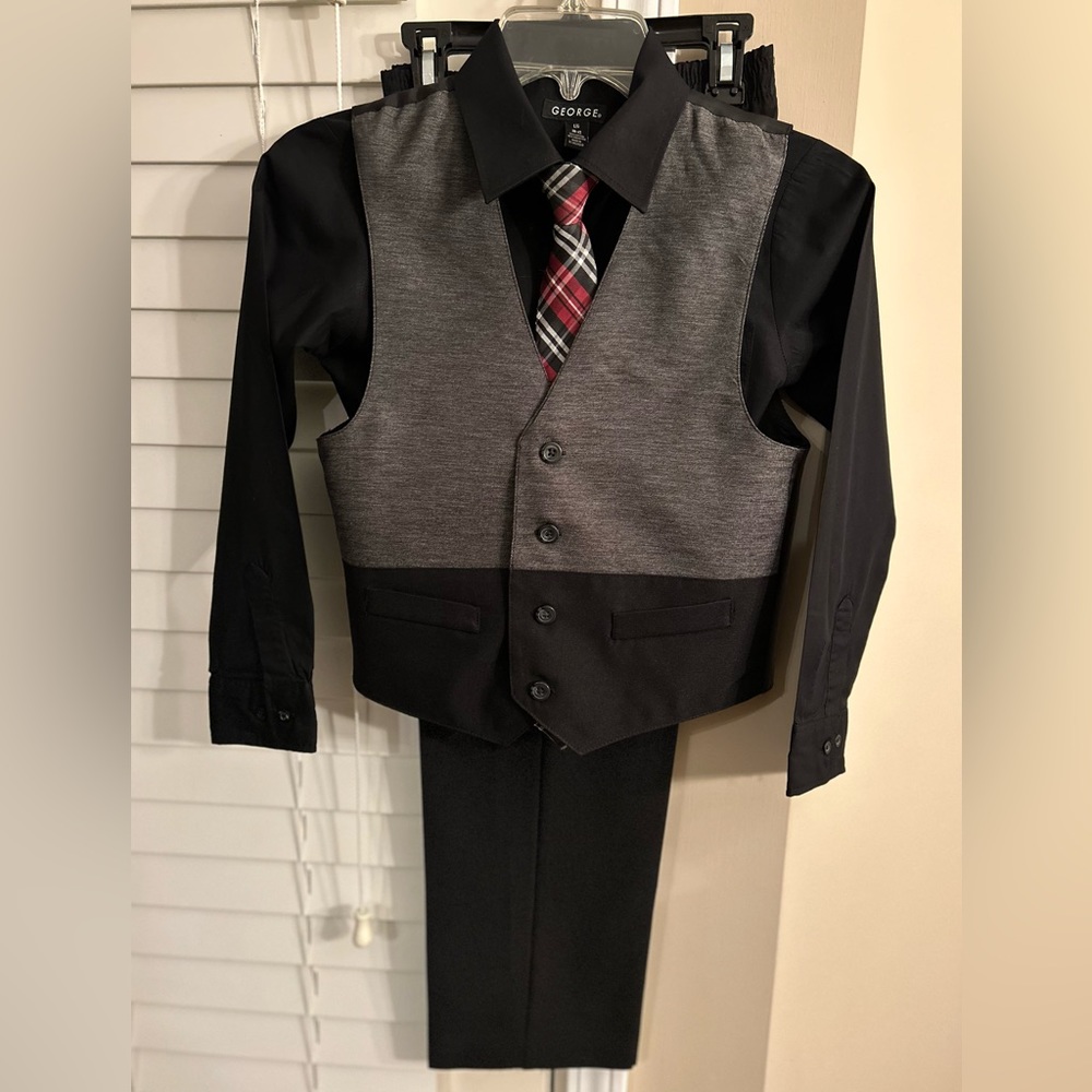 GEORGE Boy’s 4-PIECE Vest Set